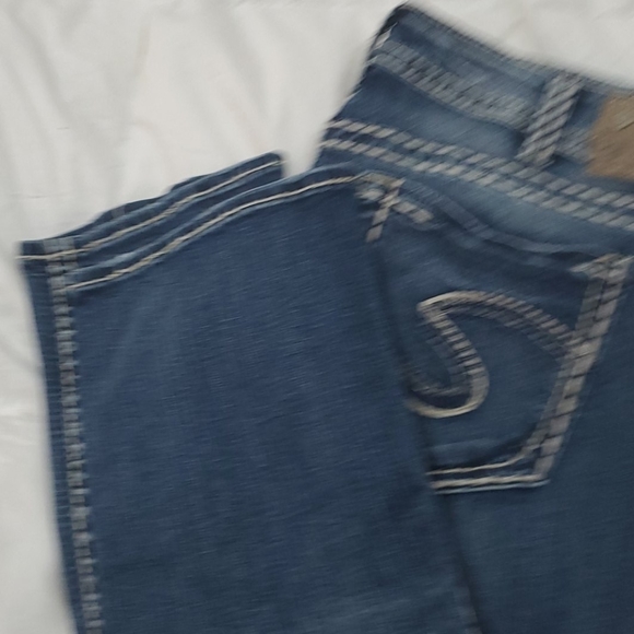 Jeans - Picture 3 of 4